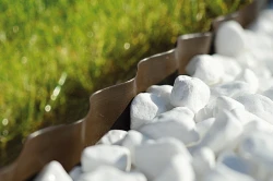 Снимка на Ограничителна лента за трева - кафява 20см.х9м.к